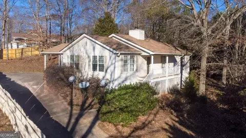 3160 Arrowhead Dr, Gainesville, GA 30506