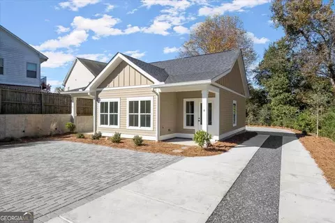 2050 Bolton Rd NW #D, Atlanta, GA 30318
