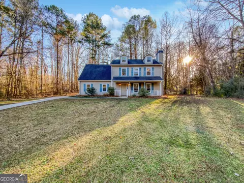 165 Kellie Ln, Fayetteville, GA 30214