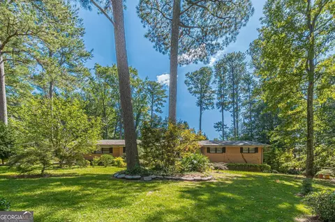 2824 Cherry Blossom Ln, East Point, GA 30344