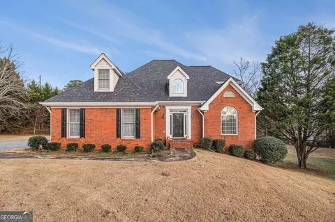 2721 Whitecrest Cir SE, Conyers, GA 30013