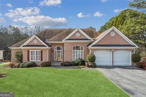 4039 Pate Ridge Ct, Loganville, GA 30052