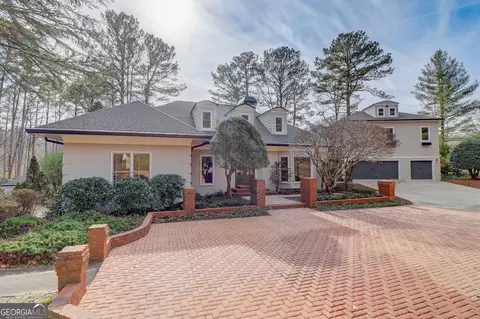 5559 Stone Creek Dr, Smoke Rise, GA 30087