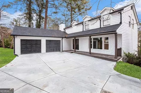 4210 Summit Dr, Marietta, GA 30068