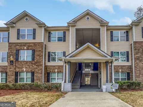 1201 Fairington Village Dr, Lithonia, GA 30038