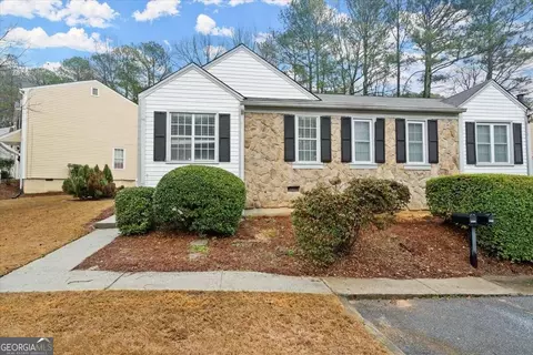 3394 Bayshore Dr, Doraville, GA 30340