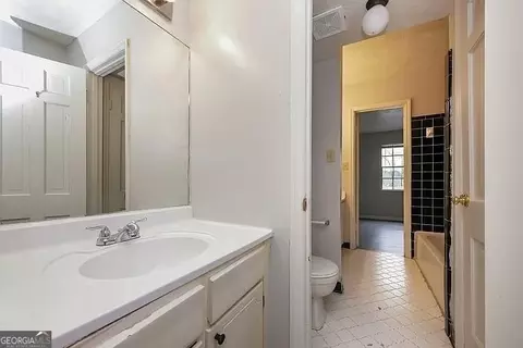 6431 Stone Ter, Morrow, GA 30260 photo 10