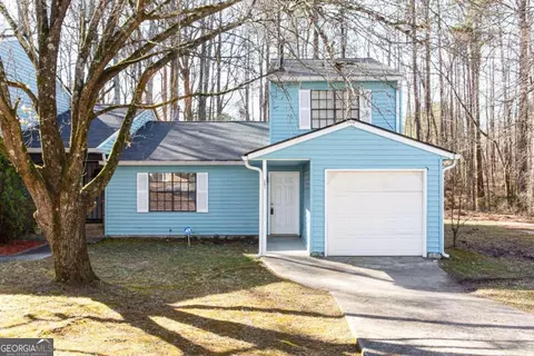 301 Pine Tree Trl #2D, College Park, GA 30349