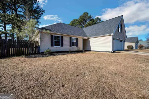 309 Greenview Ct, Bonaire, GA 31005