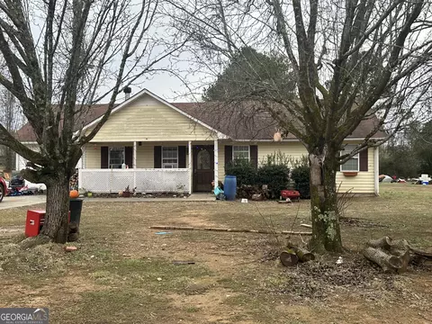 68 Jennifer Ln, Rydal, GA 30171