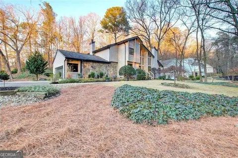 6350 River Chase Cir, Sandy Springs, GA 30328