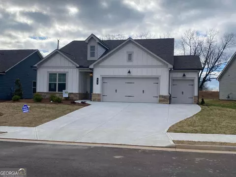 440 Glenside Dr, Jefferson, GA 30549