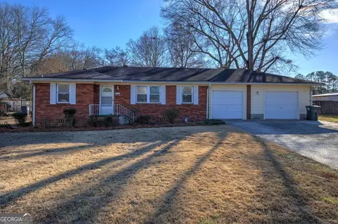137 Irwin St, Cedartown, GA 30125