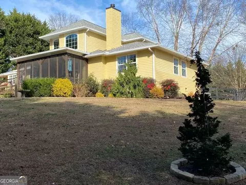 110 Spruce Pine St, Tate, GA 30177