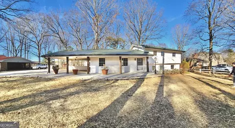 178 Banks Rd, Fayetteville, GA 30214