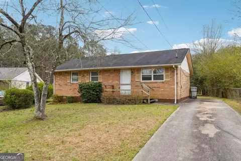 9003 Cornell Dr, Jonesboro, GA 30238