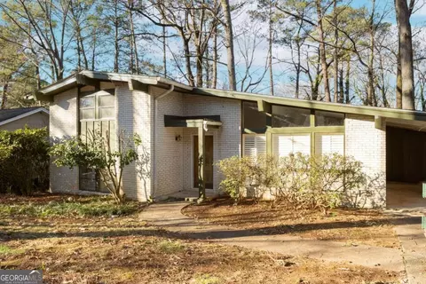 4330 Hickory Wood Ln, Doraville, GA 30360