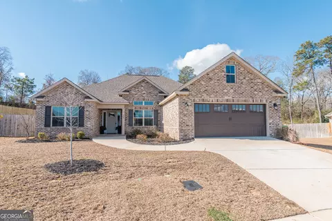 338 Creek Ridge Dr, Warner Robins, GA 31088