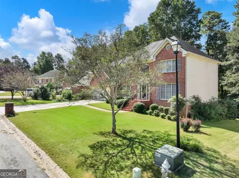 2032 Queen Victoria Ct, Lawrenceville, GA 30043