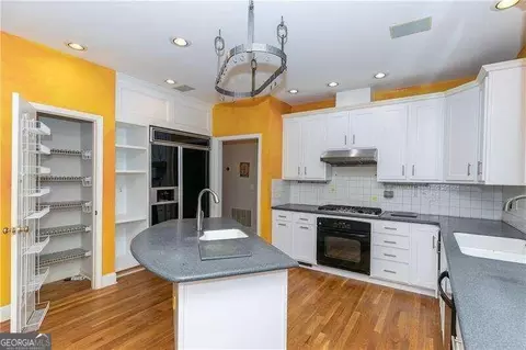 3057 Oaktree Ln, Duluth, GA 30096 photo 8