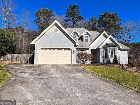 3057 Oaktree Ln, Duluth, GA 30096