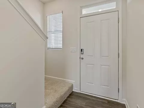 8277 Castleton Dr, Fairburn, GA 30213 photo 3