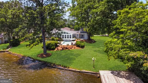 116 S Lakeshore Dr, Carrollton, GA 30117