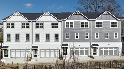 1301 Ascot Ln, Atlanta, GA 30329