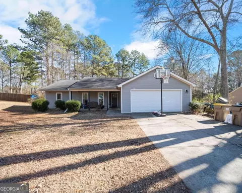 1359 Lance Cir, Winder, GA 30680