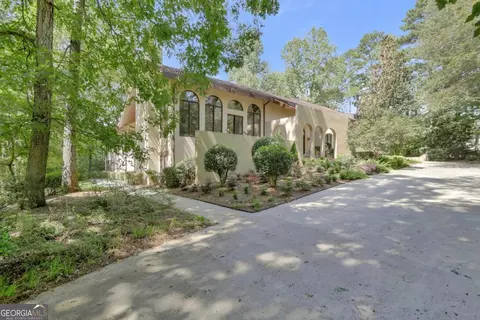 205 North Dr, Fayetteville, GA 30214