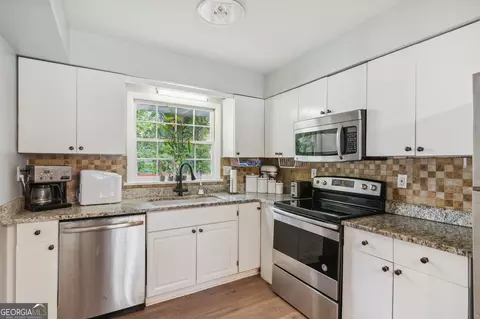 1372 Colony East Ct, Stone Mountain, GA 30083 photo 5