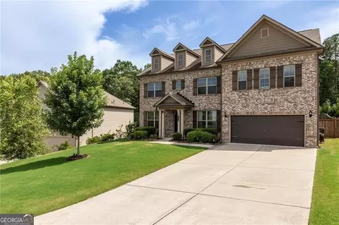172 Hickory Pointe Dr, Acworth, GA 30101