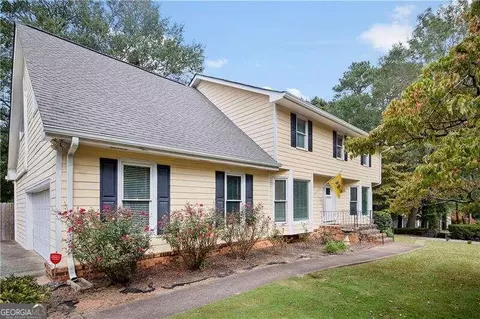 3949 Tall Pine Dr, Marietta, GA 30062