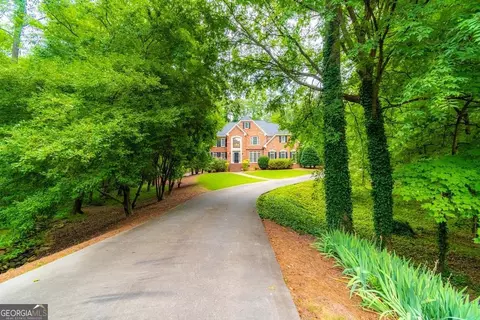 157 Saddle Mountain Dr SE, Calhoun, GA 30701