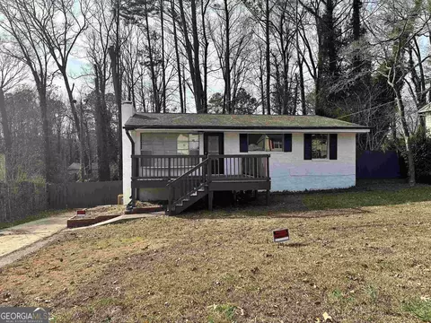 6441 Granada Dr, Forest Park, GA 30297