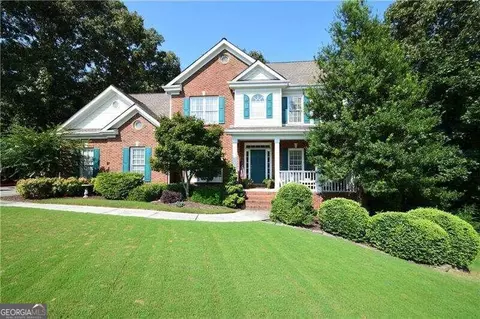 953 Autumn Blaze Ln, Lawrenceville, GA 30045