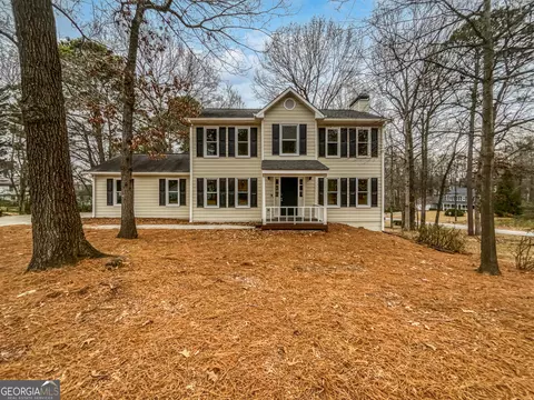 1881 Shady Creek Ln, Lawrenceville, GA 30043