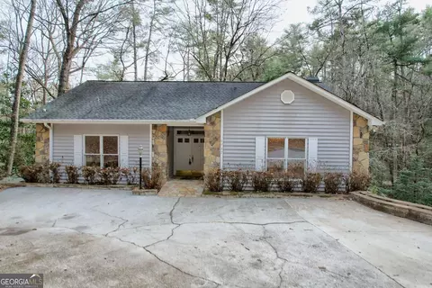 5737 Crow Creek Rd, Lakemont, GA 30552