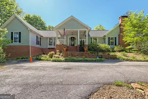 152 Clark Ln, Clayton, GA 30525