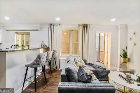 300 Peachtree St NE #19A, Atlanta, GA 30308