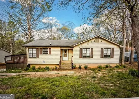 351 Bakers Bridge Cir, Douglasville, GA 30134