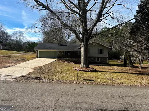 311 Rome St, Bowdon, GA 30108 photo 2