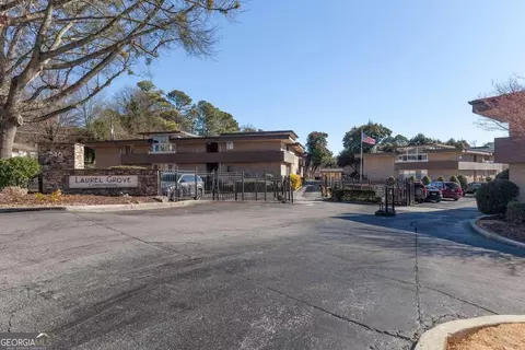 346 Carpenter Dr #80, Sandy Springs, GA 30328