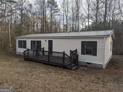 33 Holly Ct, Carrollton, GA 30116