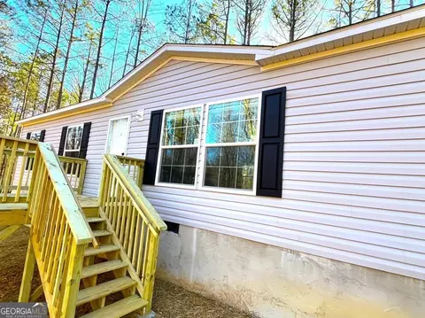 42 Chivalry Ln, Ball Ground, GA 30107
