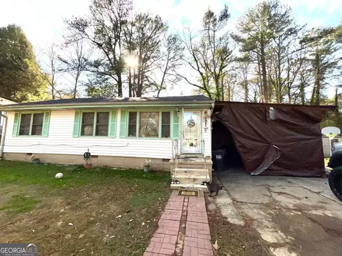 2524 Old Colony Rd, East Point, GA 30344