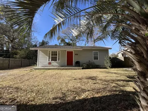 5305 Athena Dr, Savannah, GA 31404