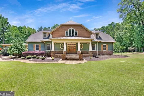 1121 Antioch Rd, Fayetteville, GA 30215