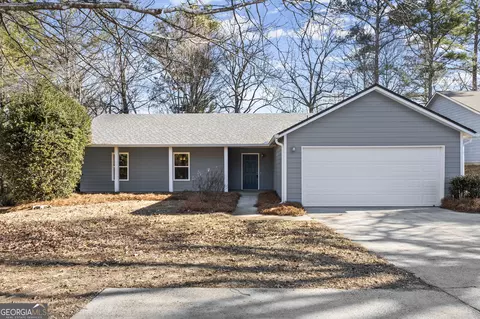 2592 Hewatt Rd, Snellville, GA 30039