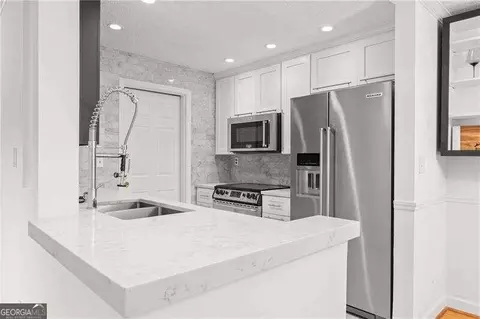 613 Granville Ct, Sandy Springs, GA 30328